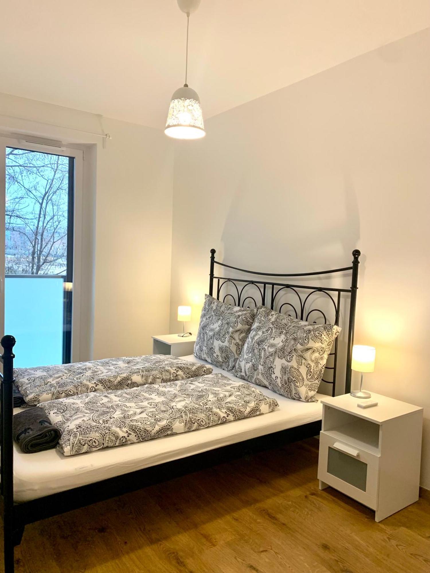 Westside Residence Apartment - Modern & Peaceful - Free Garage! Budapest Extérieur photo